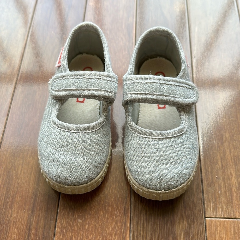 Cienta Mary Jane Shoes